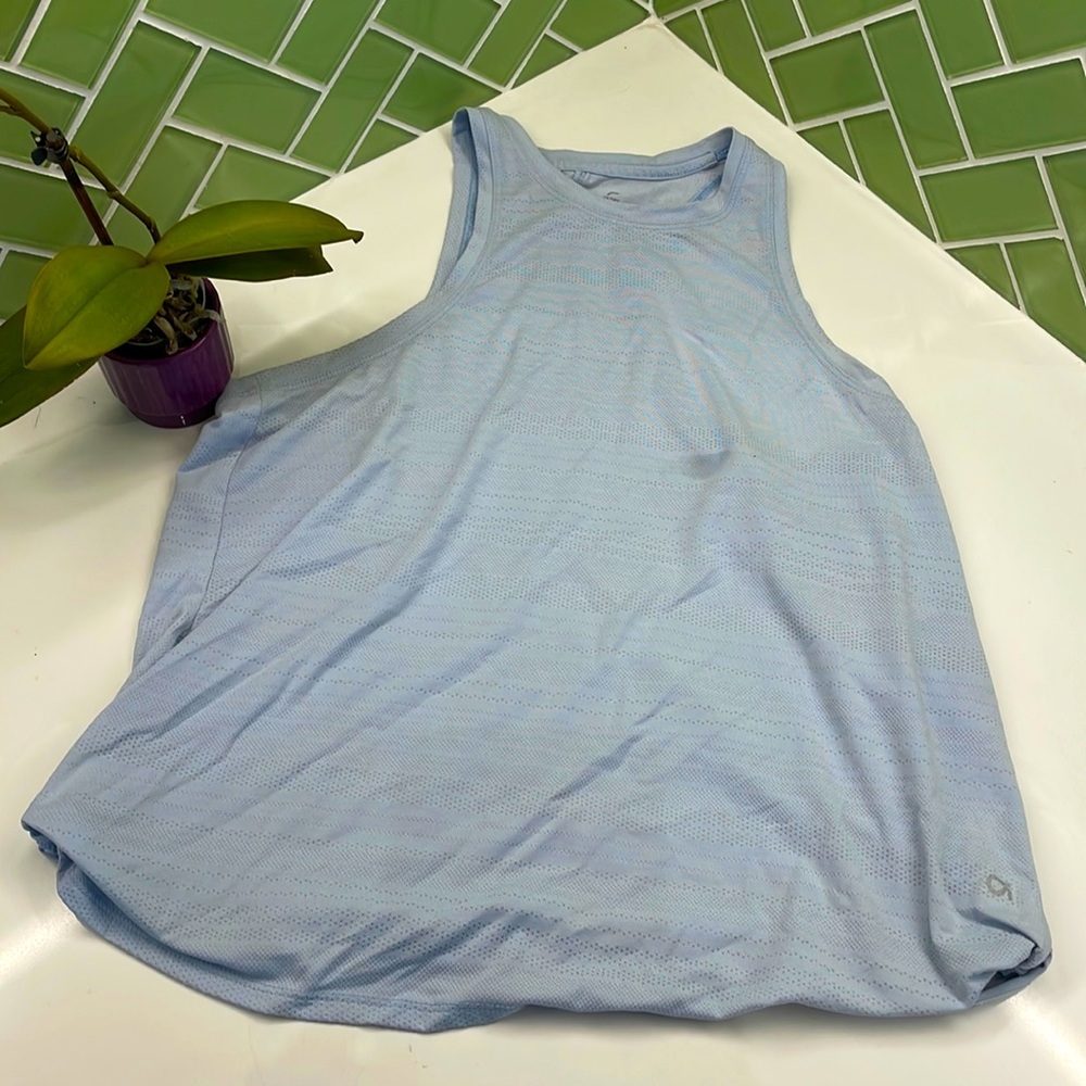 Gap fit blue work out top